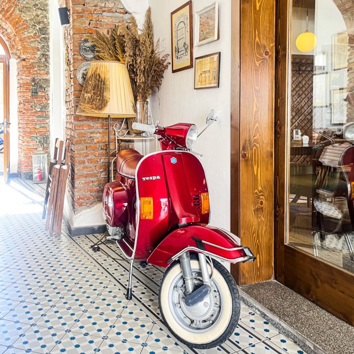 Szkodra, deptak Kole Idromeno